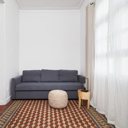 6 Dormitorios En Apartamento Modernista En El Corazon De Barcelona Exterior foto